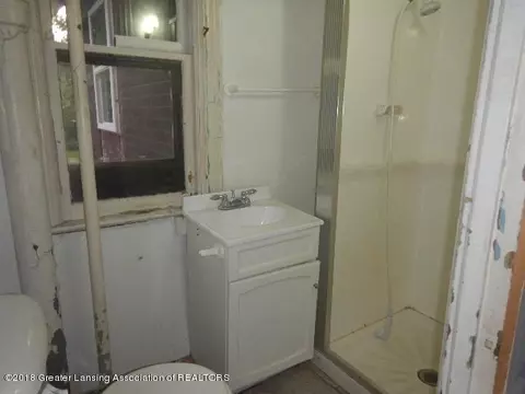 140 Bates St, Jackson, MI 49202 photo 7