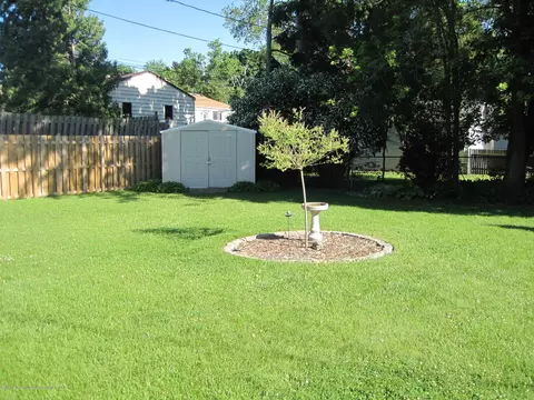 1010 Pendleton Dr, Lansing, MI 48917 photo 29