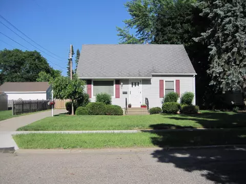 1010 Pendleton Dr, Lansing, MI 48917 photo 3