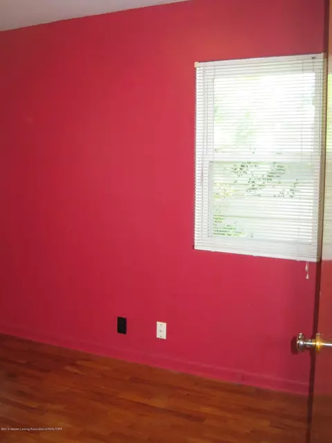 1010 Pendleton Dr, Lansing, MI 48917 photo 15