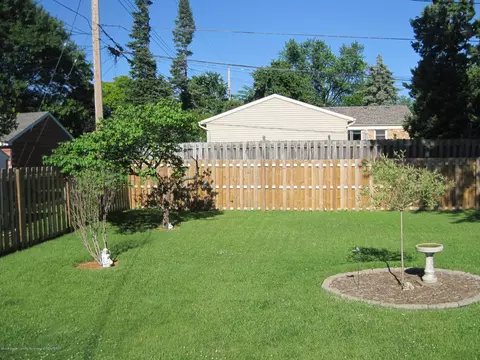 1010 Pendleton Dr, Lansing, MI 48917 photo 27