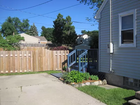 1010 Pendleton Dr, Lansing, MI 48917 photo 25
