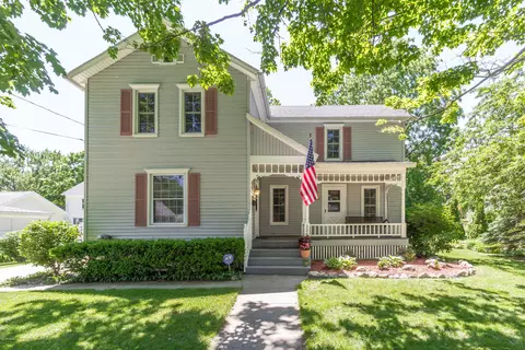 306 E Baldwin St, Saint Johns, MI 48879 photo 1