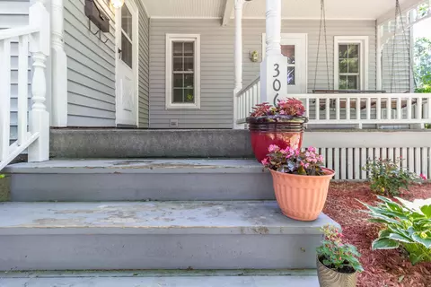 306 E Baldwin St, Saint Johns, MI 48879 photo 6