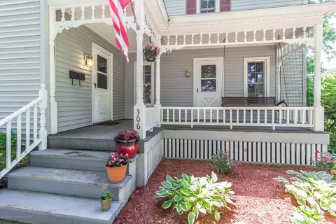 306 E Baldwin St, Saint Johns, MI 48879 photo 5