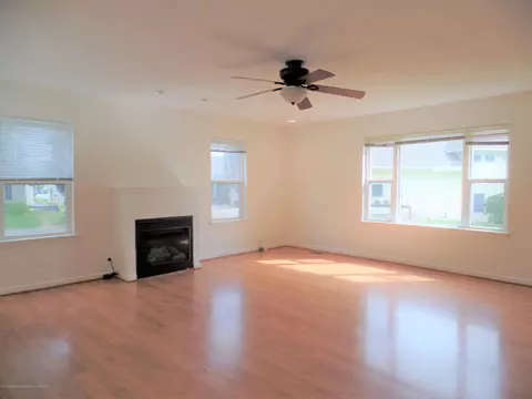 6083 Columbia St, Haslett, MI 48840 photo 8