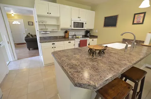 1418 Franklin St, Haslett, MI 48840 photo 3