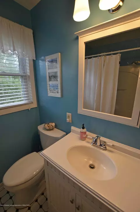 1418 Franklin St, Haslett, MI 48840 photo 25