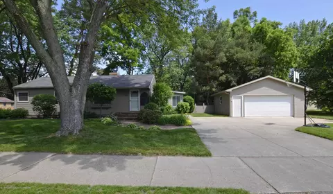 1418 Franklin St, Haslett, MI 48840 photo 10