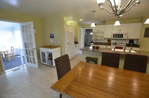 1418 Franklin St, Haslett, MI 48840 photo 4