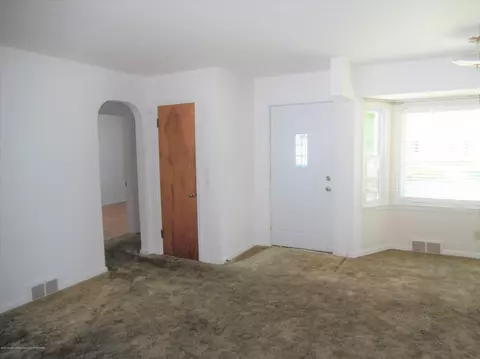 2340 Devonshire Ave, Lansing, MI 48910 photo 10