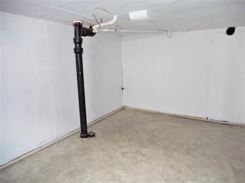 2340 Devonshire Ave, Lansing, MI 48910 photo 28