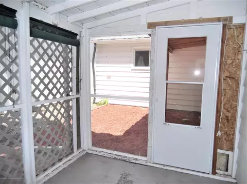 2340 Devonshire Ave, Lansing, MI 48910 photo 34
