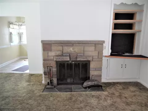 2340 Devonshire Ave, Lansing, MI 48910 photo 2