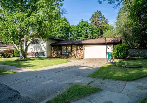3025 Leon Ave, Lansing, MI 48906 photo 3