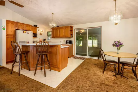 3025 Leon Ave, Lansing, MI 48906 photo 8