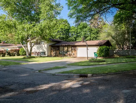 3025 Leon Ave, Lansing, MI 48906 photo 4