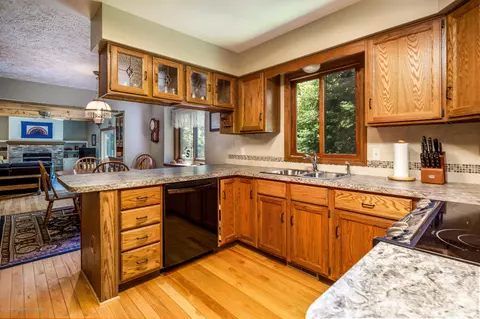 6481 Bentley Rd, Williamston, MI 48895 photo 9