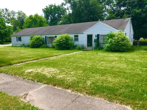 2901 Risley Dr, Lansing, MI 48917 photo 1