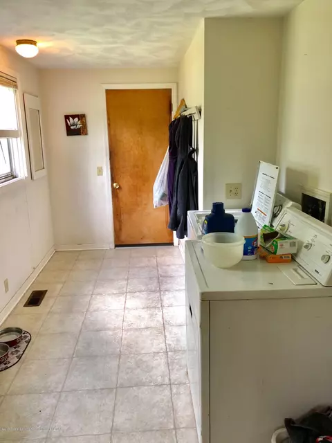 2901 Risley Dr, Lansing, MI 48917 photo 8