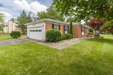 2222 Webster Rd, Lansing, MI 48917 photo 2