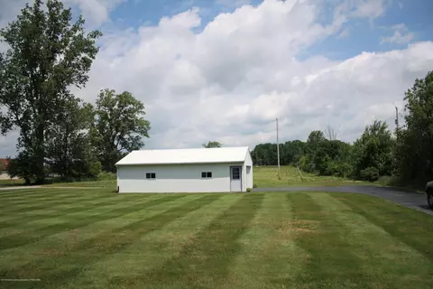 1224 Lamb Rd, Mason, MI 48854 photo 4