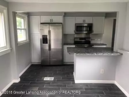 3002 Timber Dr, Lansing, MI 48917 photo 7