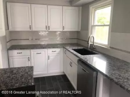 3002 Timber Dr, Lansing, MI 48917 photo 6