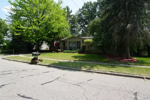1845 Sherbrook Way, Haslett, MI 48840 photo 4