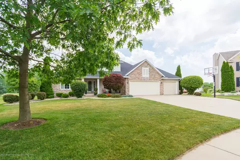 3141 Traci Ln, Dewitt, MI 48820 photo 3