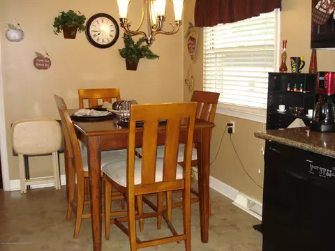 4600 Alpha St, Lansing, MI 48910 photo 6