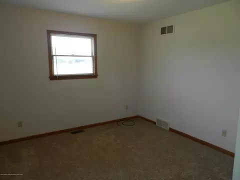 10355 Pheasant Run, Eaton Rapids, MI 48827 photo 12