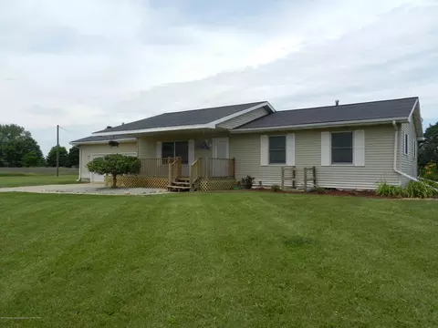 10355 Pheasant Run, Eaton Rapids, MI 48827 photo 1