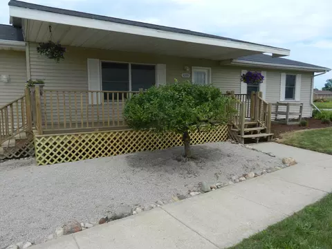 10355 Pheasant Run, Eaton Rapids, MI 48827 photo 2
