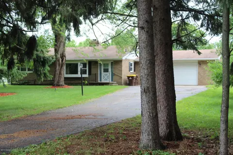 559 N Edgar Rd, Mason, MI 48854 photo 1