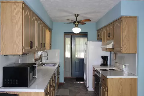 559 N Edgar Rd, Mason, MI 48854 photo 8