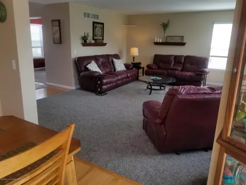 6920 Castleton Dr, Grand Ledge, MI 48837 photo 10