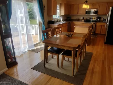 6920 Castleton Dr, Grand Ledge, MI 48837 photo 13