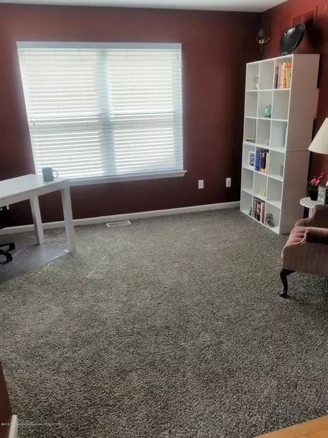 6920 Castleton Dr, Grand Ledge, MI 48837 photo 5