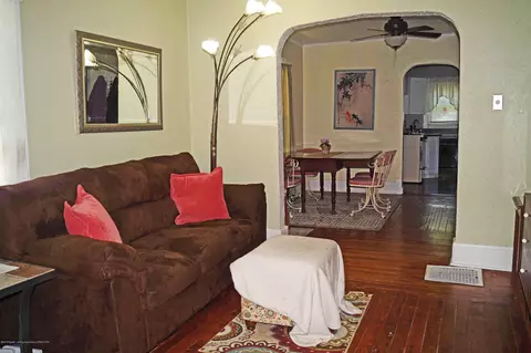1817 Davis Ave, Lansing, MI 48910 photo 5