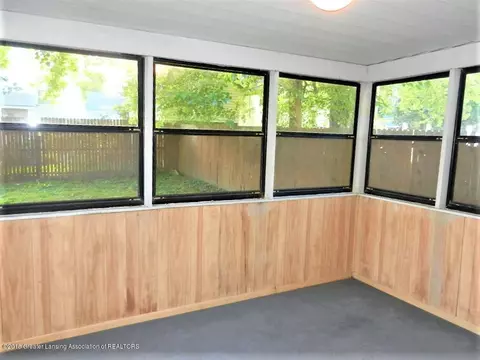 1017 Hapeman, Lansing, MI 48915 photo 15