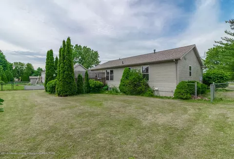 2330 Pine Tree Rd, Holt, MI 48842 photo 38
