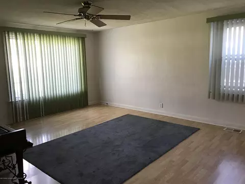 2909 Risley Dr, Lansing, MI 48917 photo 3