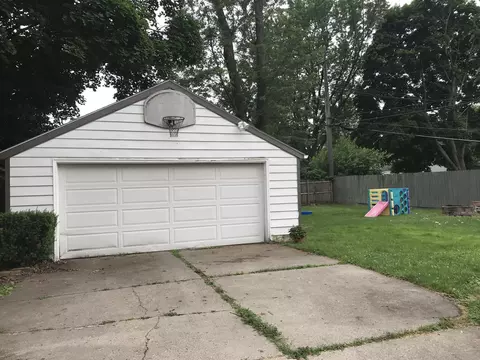 2909 Risley Dr, Lansing, MI 48917 photo 18