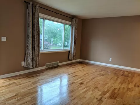 1921 W Rundle Ave, Lansing, MI 48910 photo 3