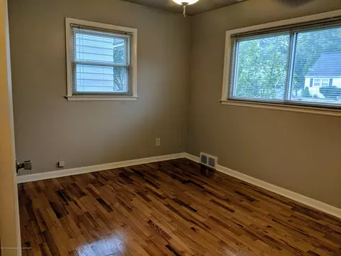 1921 W Rundle Ave, Lansing, MI 48910 photo 13