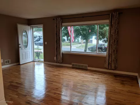 1921 W Rundle Ave, Lansing, MI 48910 photo 4