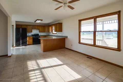 6412 S Lovejoy Rd, Perry, MI 48872 photo 13