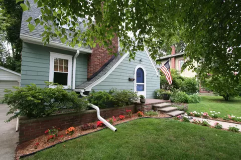 400 Elm St, Mason, MI 48854 photo 5