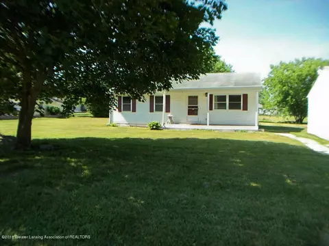 1343 E State Rd, Lansing, MI 48906 photo 2
